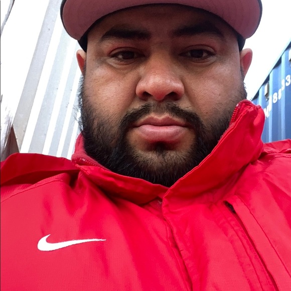 Meet your Posher, Adolfo - Picture 1 of 1